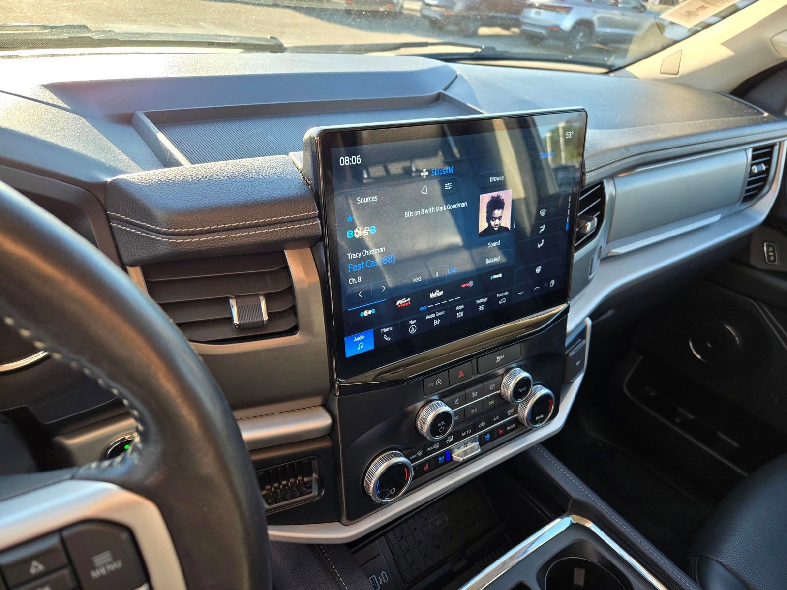 Used 2024 Ford Expedition Max XLT image 16