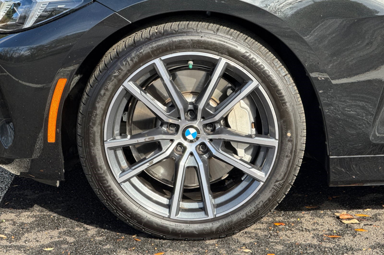 Used 2025 BMW 430i Coupe w/ Convenience Package image 35