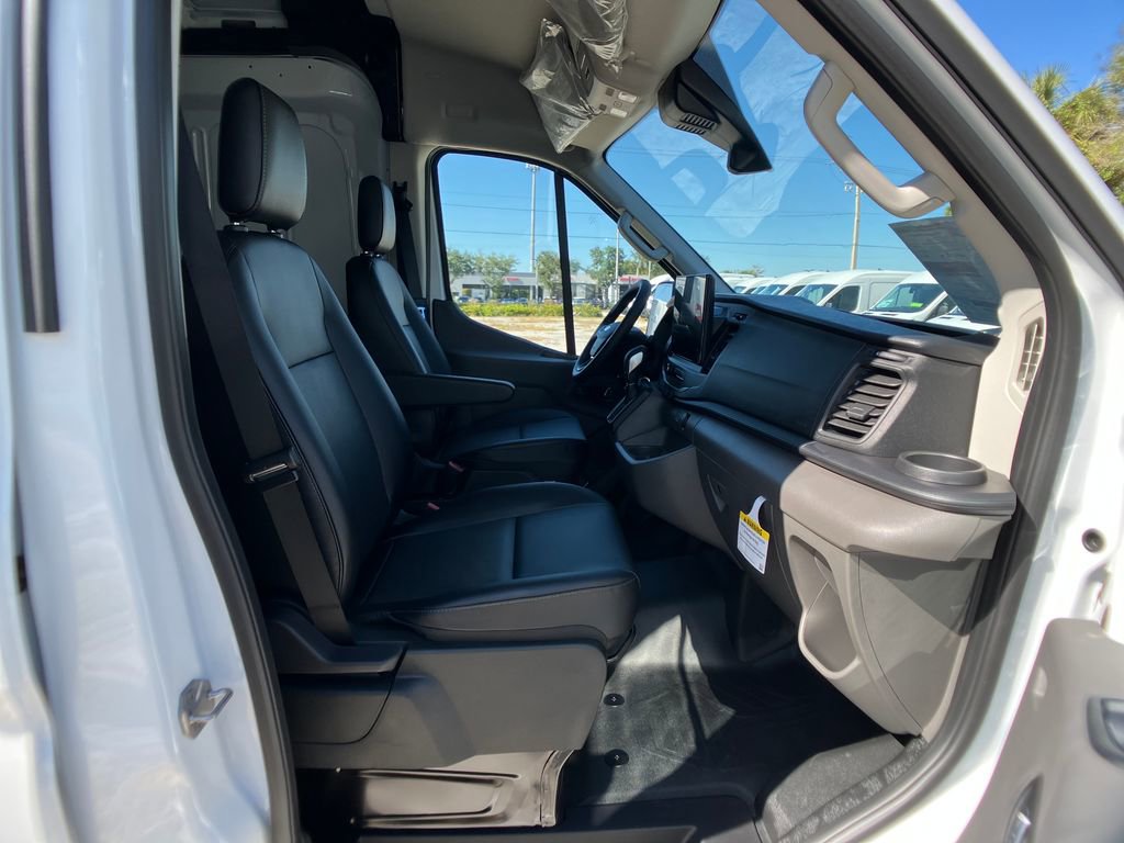 New 2026 Ford Transit 250 148 Medium Roof image 5