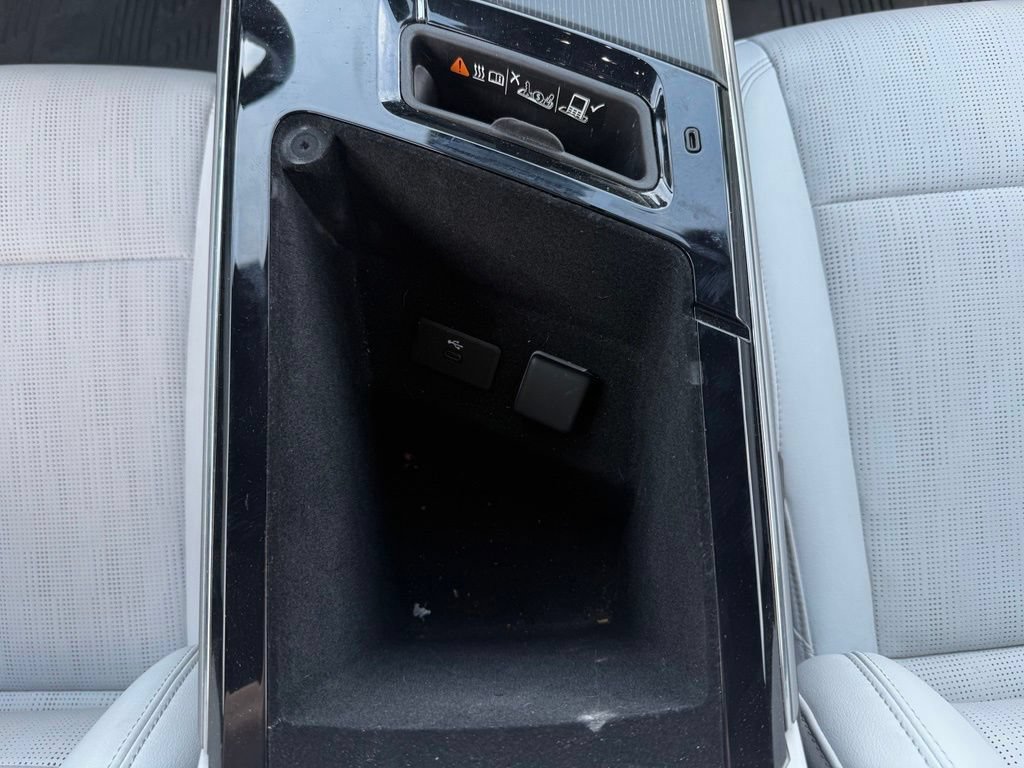 Certified 2024 Cadillac Lyriq Sport w/ LPO, Floor Liner Package AWD/4WD image 27