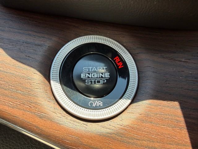 Used 2025 Jeep Grand Cherokee L Summit w/ Rear Seat Video Group I AWD/4WD image 45