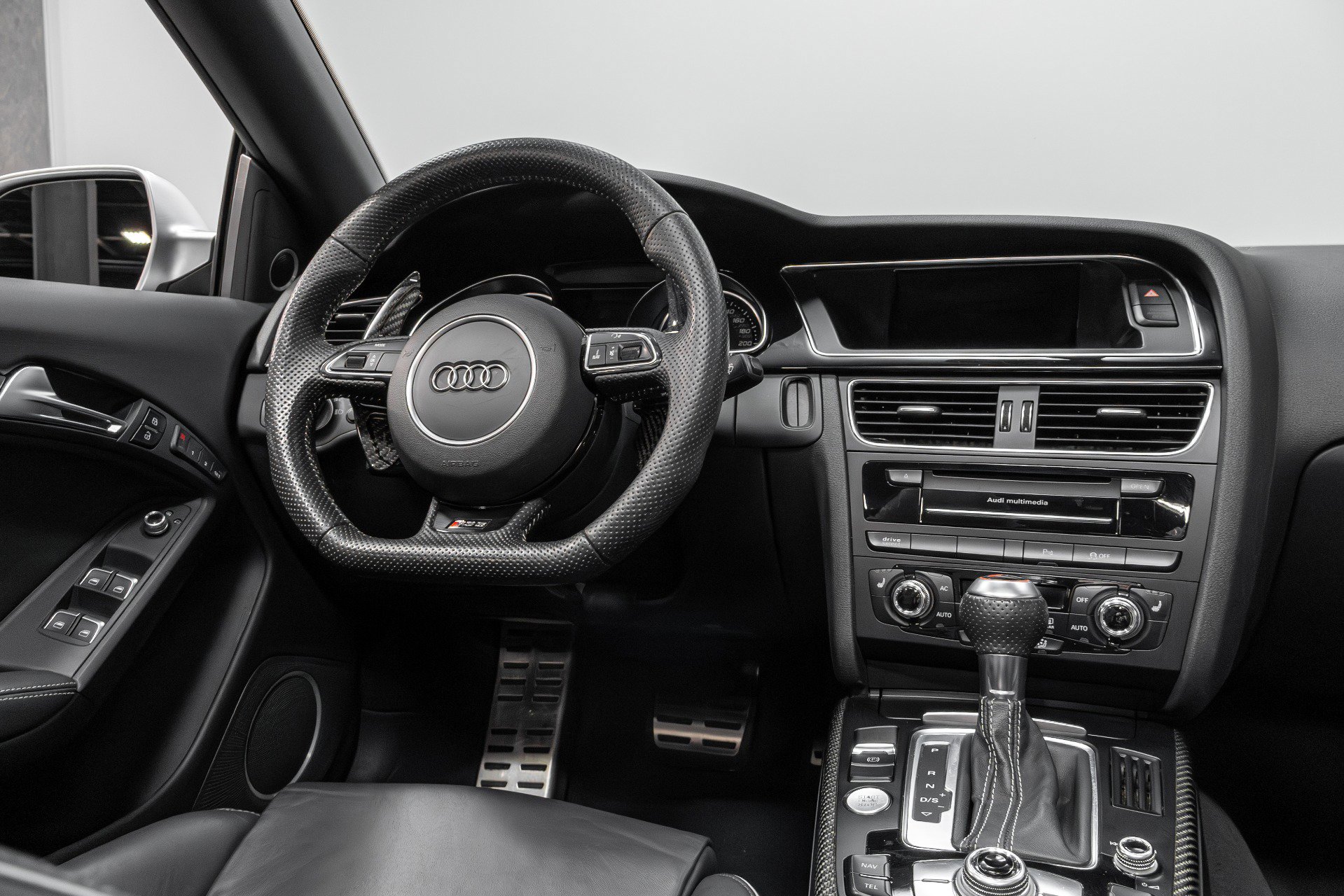 Used 2013 Audi RS 5 Cabriolet image 27