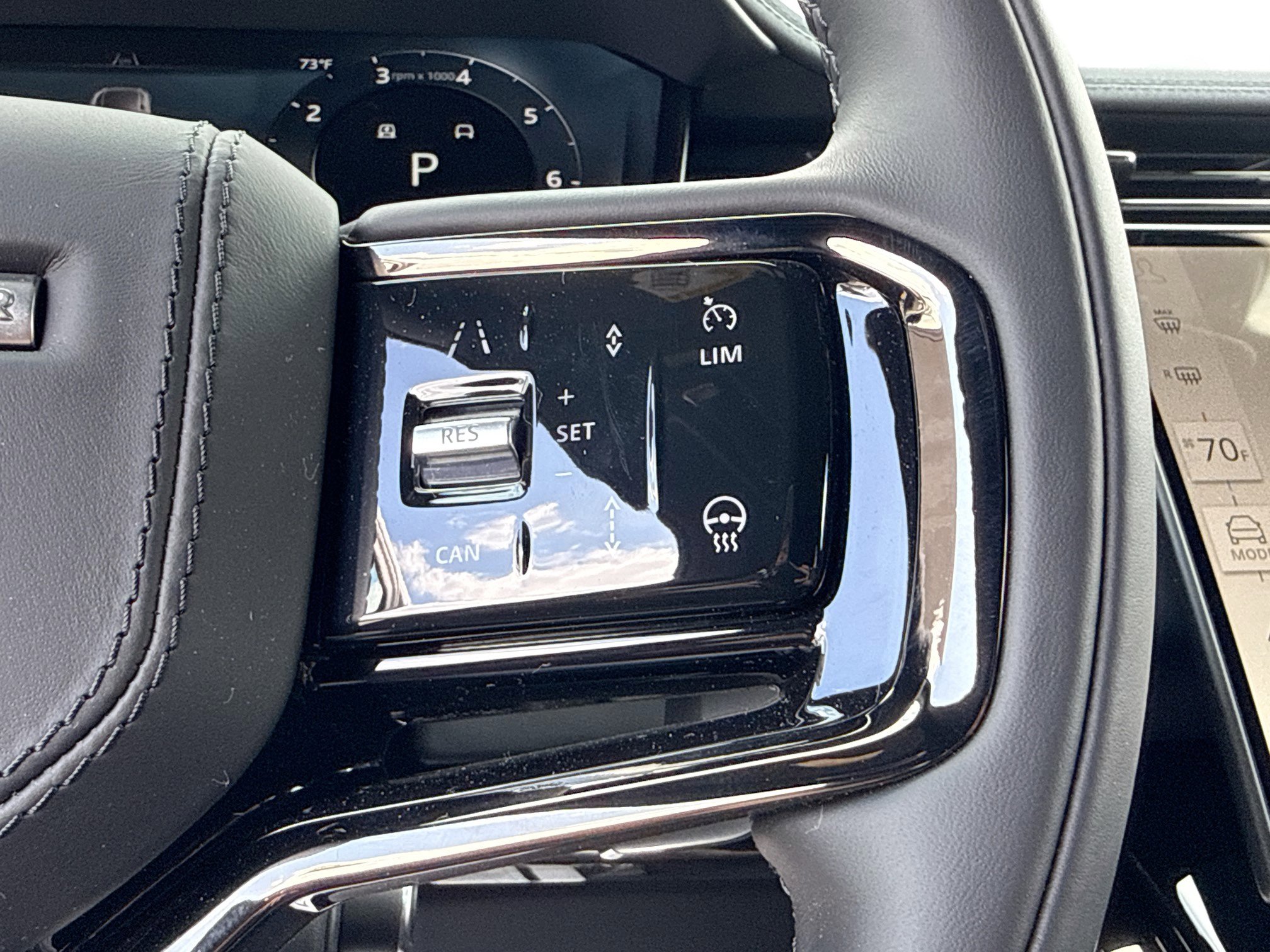 New 2026 Land Rover Range Rover Sport Dynamic SE image 38