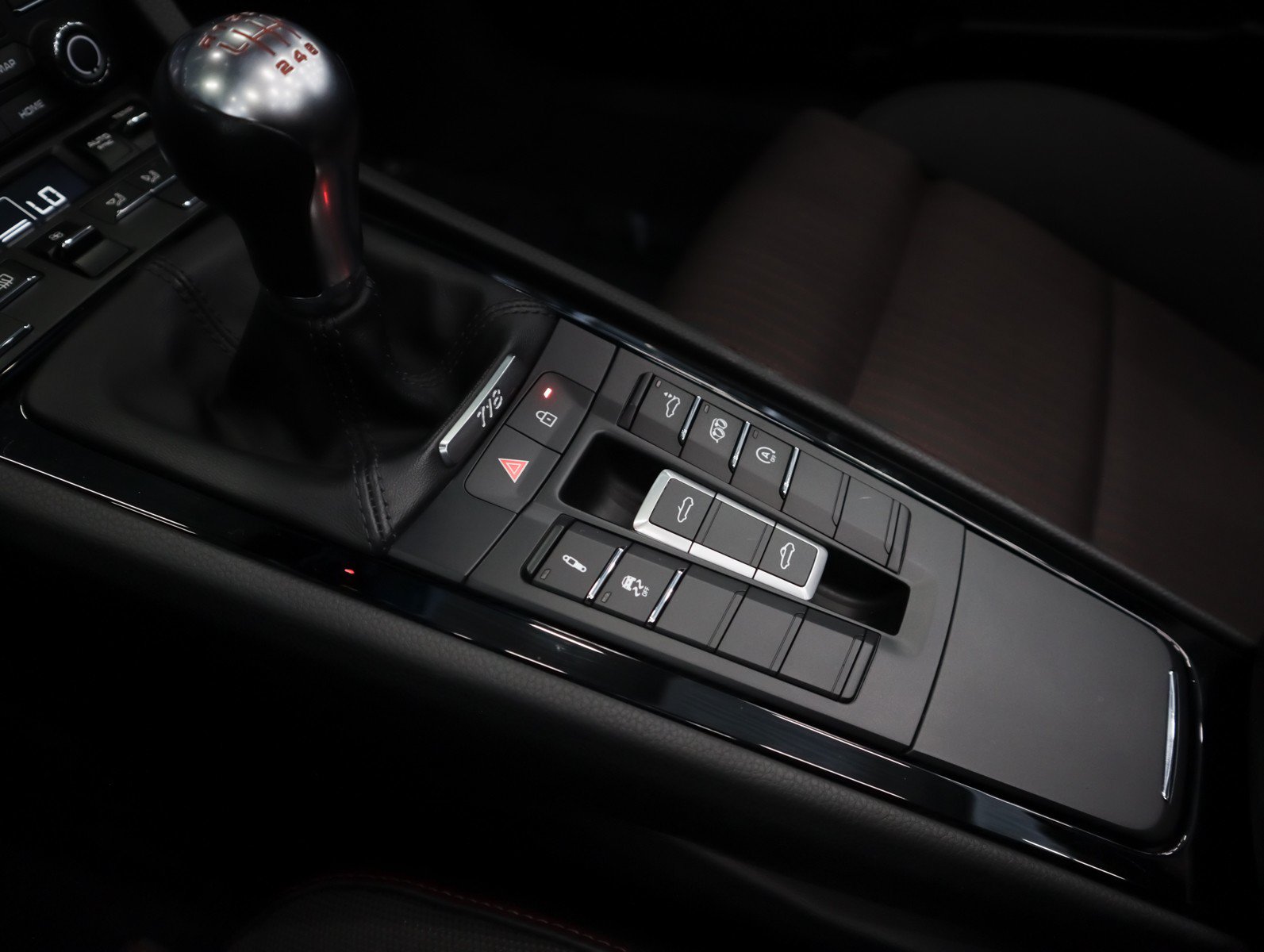 Certified 2023 Porsche 718 Boxster RWD image 18