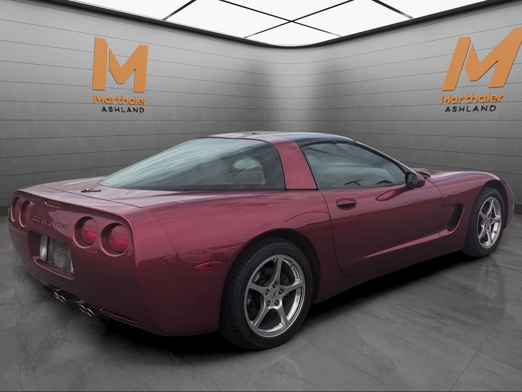 Used 2000 Chevrolet Corvette Coupe w/ Roof Pkg RWD image 4