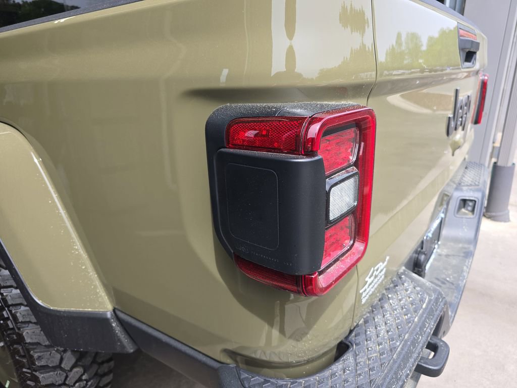 New 2026 Jeep Gladiator Willys AWD/4WD image 32