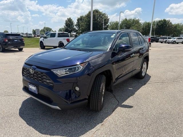Used 2021 Toyota RAV4 Limited AWD/4WD image 3