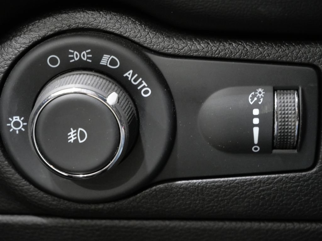 Used 2023 Dodge Durango GT AWD/4WD image 15