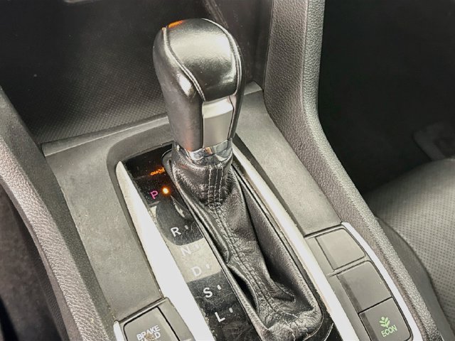 Used 2017 Honda Civic EX-L image 17