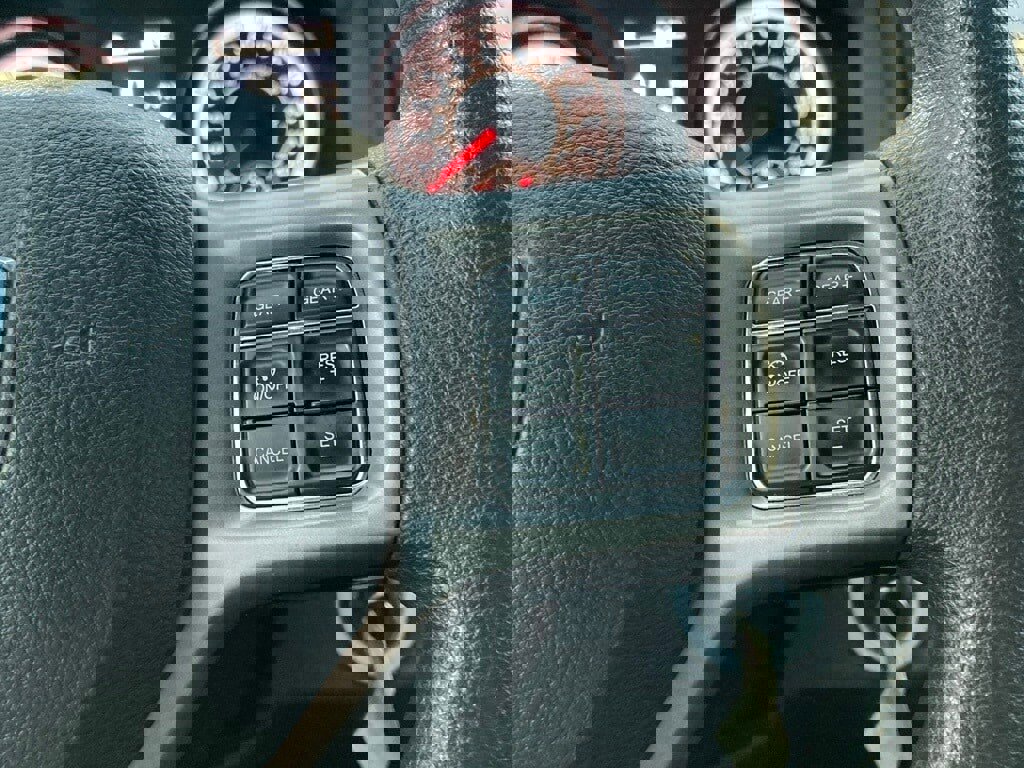 Used 2024 RAM 1500 Classic SLT image 18