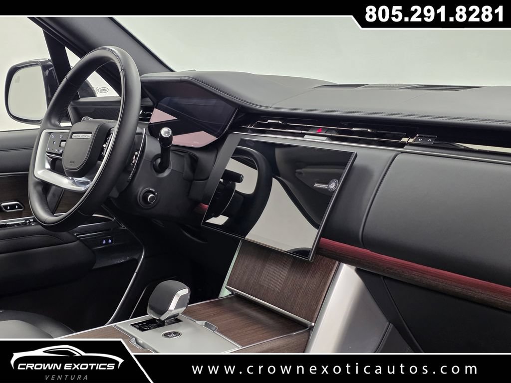 Used 2025 Land Rover Range Rover Autobiography AWD/4WD image 10