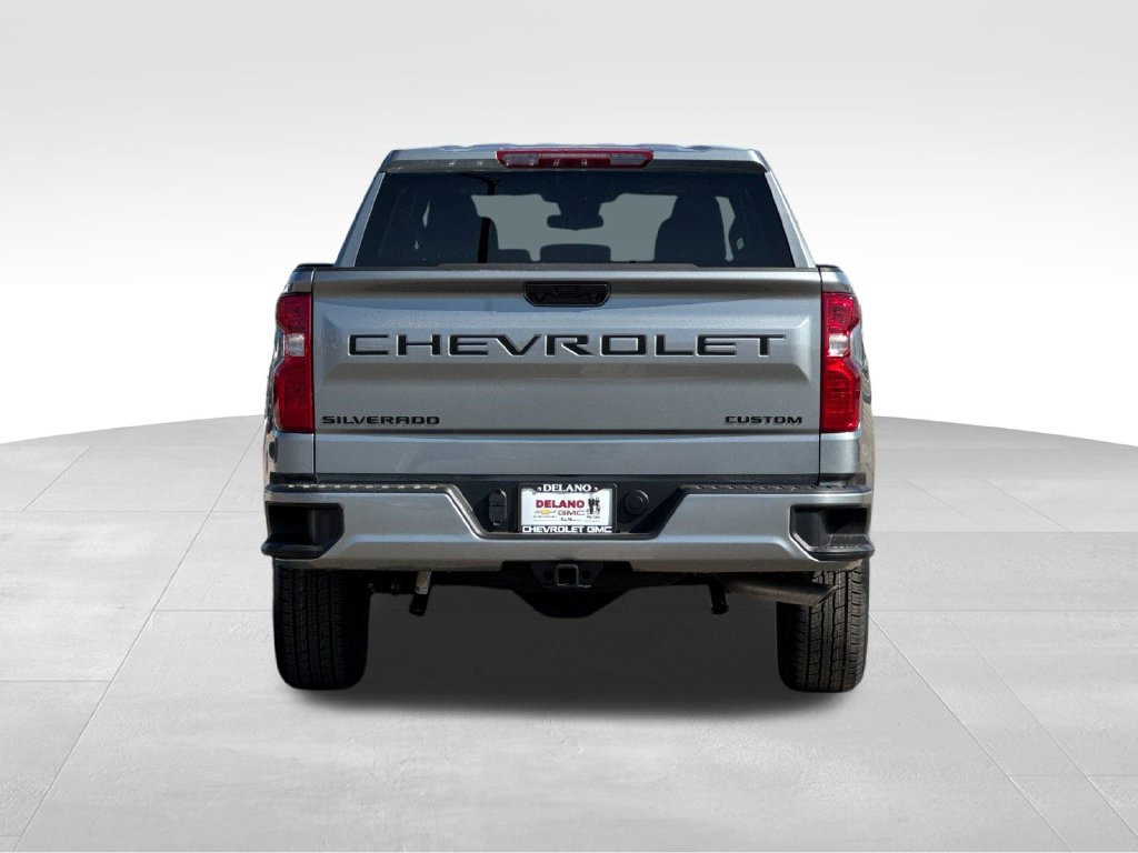 New 2026 Chevrolet Silverado 1500 Custom w/ LPO, Dark Essentials Package RWD image 4