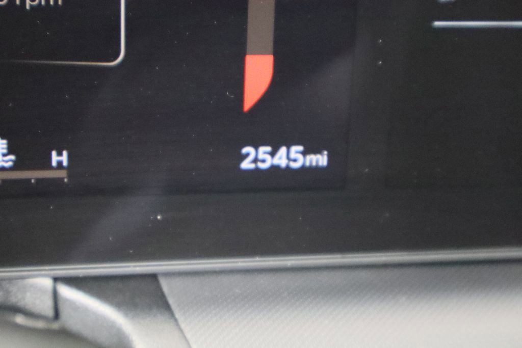 Used 2025 Kia K4 EX image 33