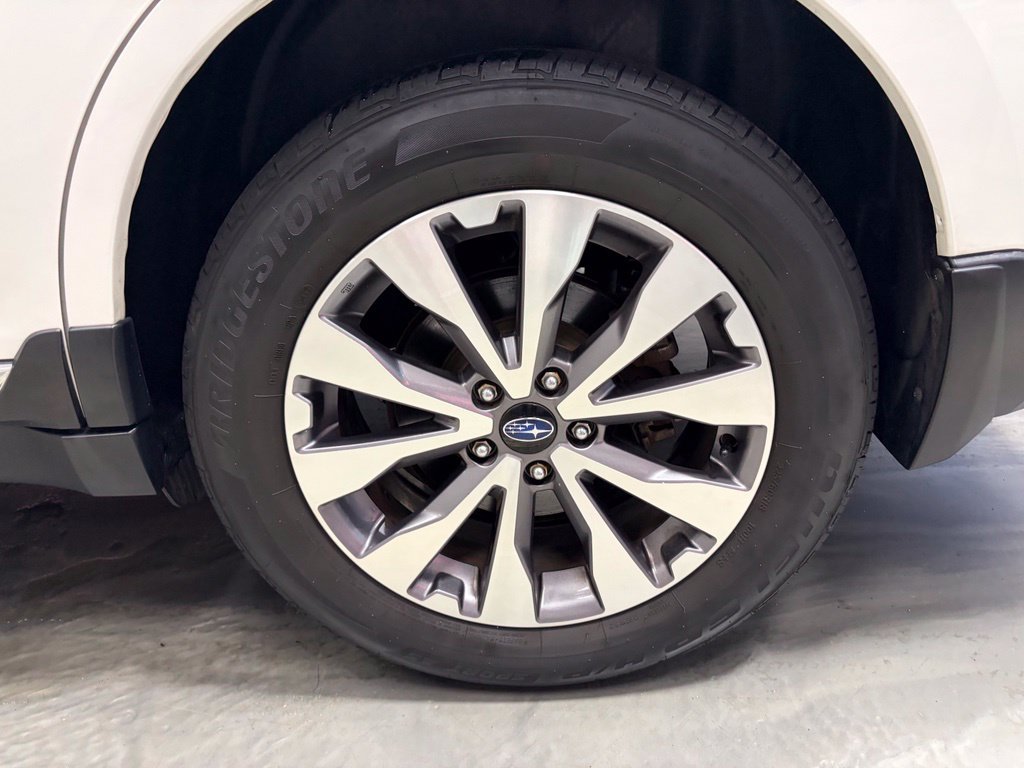 Used 2017 Subaru Outback 2.5i Touring w/ Popular Package #5A AWD/4WD image 27