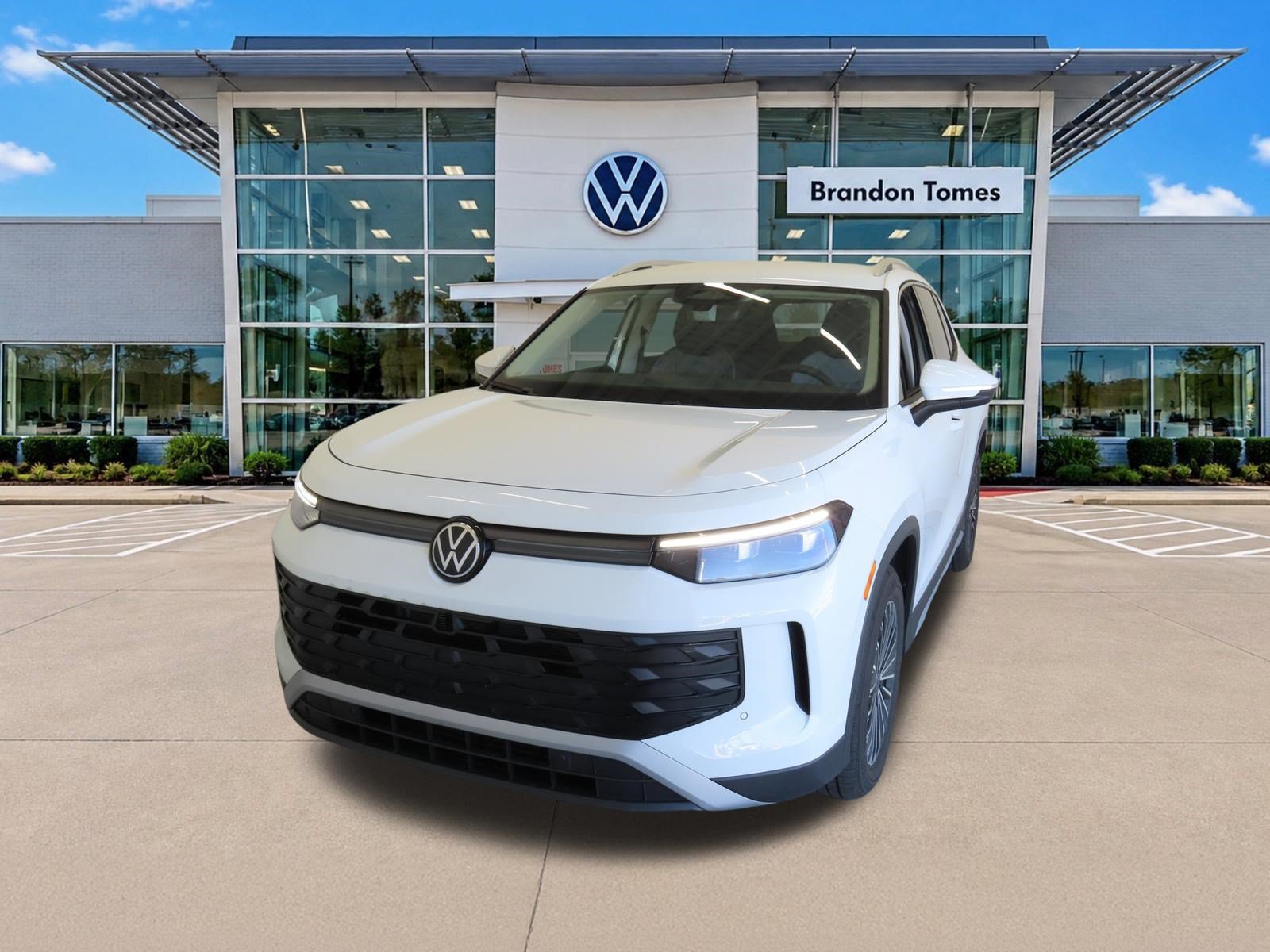 New 2026 Volkswagen Tiguan S FWD image 8