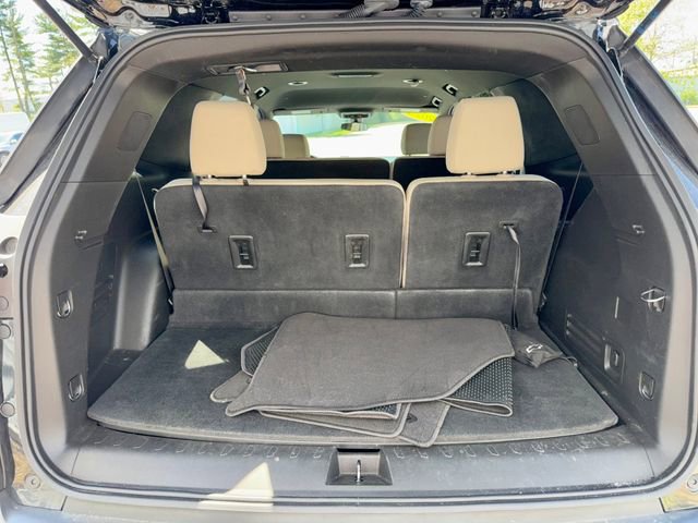 Used 2023 Chevrolet Traverse LS w/ LPO, Cargo Package AWD/4WD image 6