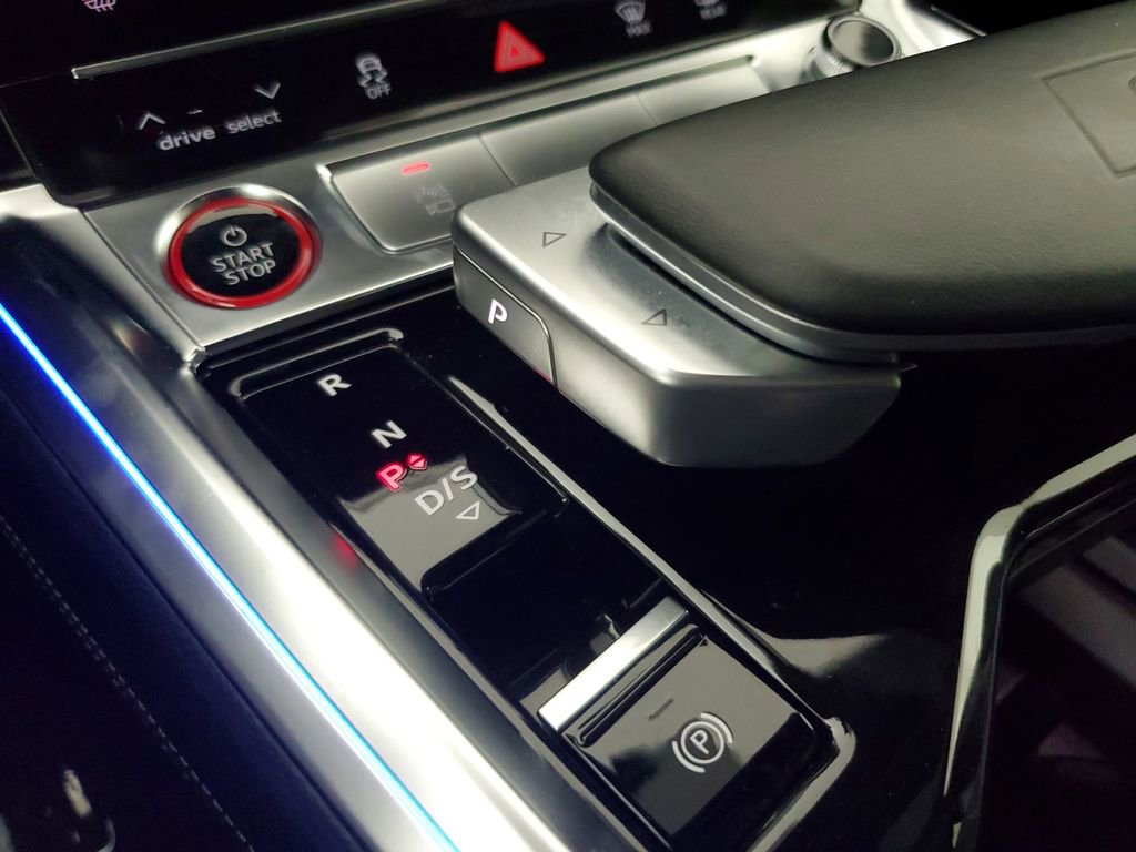 Used 2023 Audi e-tron S Premium Plus w/ Black Optic Package AWD/4WD image 31