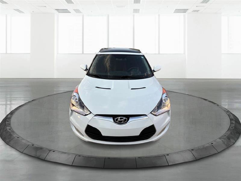 Used 2012 Hyundai Veloster w/ Style Pkg image 7