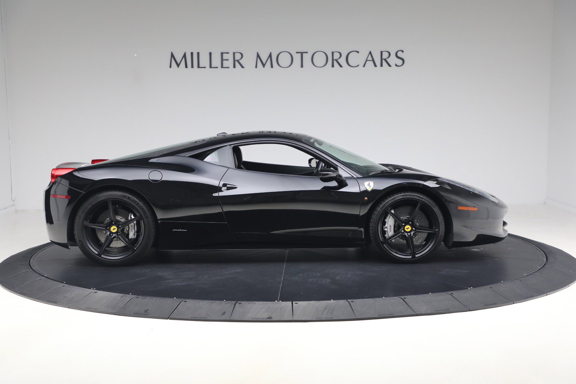 Certified 2013 Ferrari 458 Italia Coupe image 10