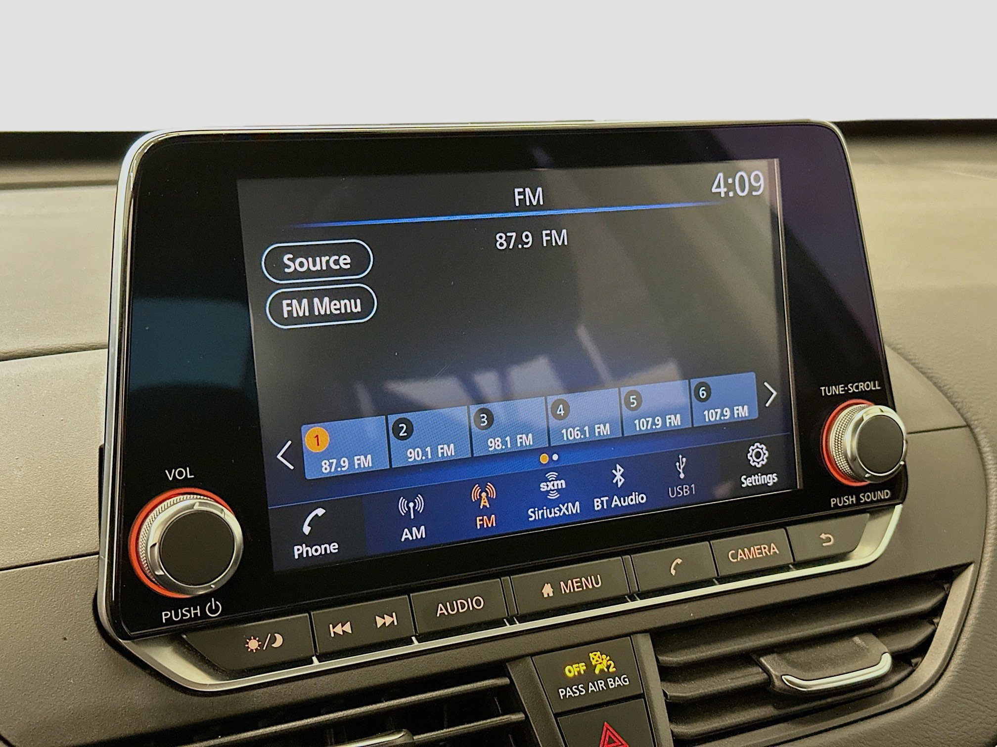 Used 2022 Nissan Altima 2.5 SV AWD/4WD image 21