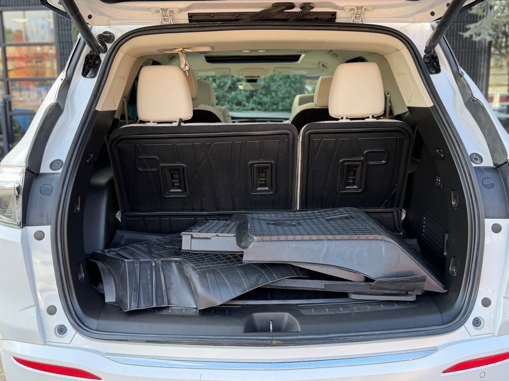 Used 2023 Buick Enclave Avenir w/ Trailering Package, 5000 lbs. image 18