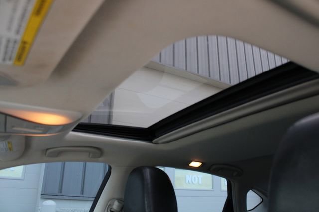 Used 2015 INFINITI Q70 3.7 image 6