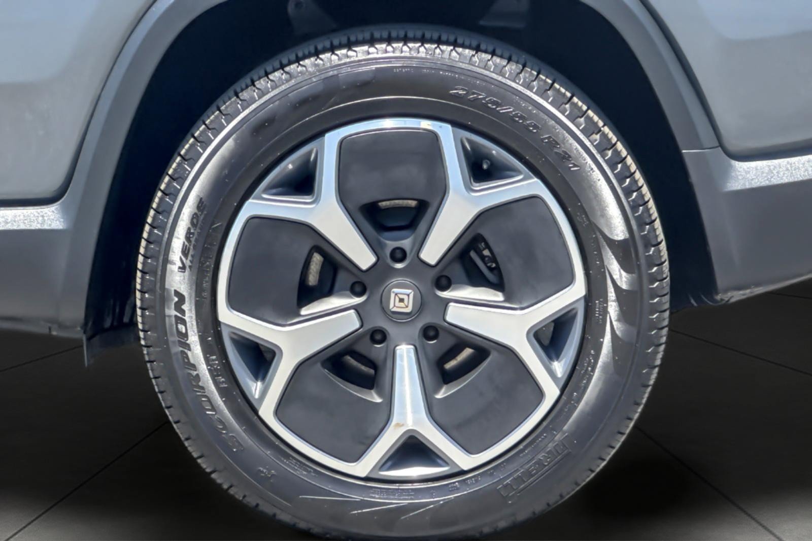 Used 2024 Rivian R1S Adventure AWD/4WD image 26
