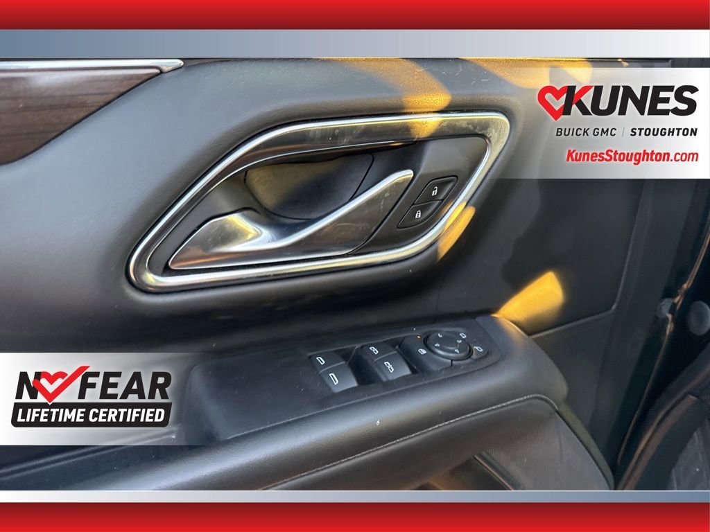 Used 2023 GMC Yukon XL SLE image 15