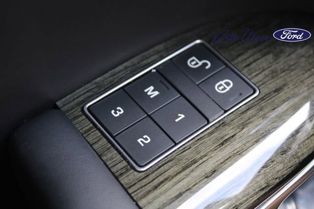 Used 2019 Land Rover Range Rover Sport Supercharged AWD/4WD image 23