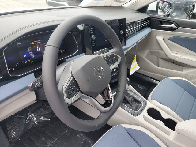 New 2026 Volkswagen Jetta SE FWD image 17