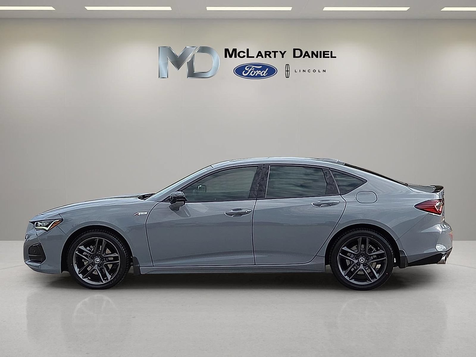 Used 2024 Acura TLX w/ A-SPEC Package AWD/4WD image 3