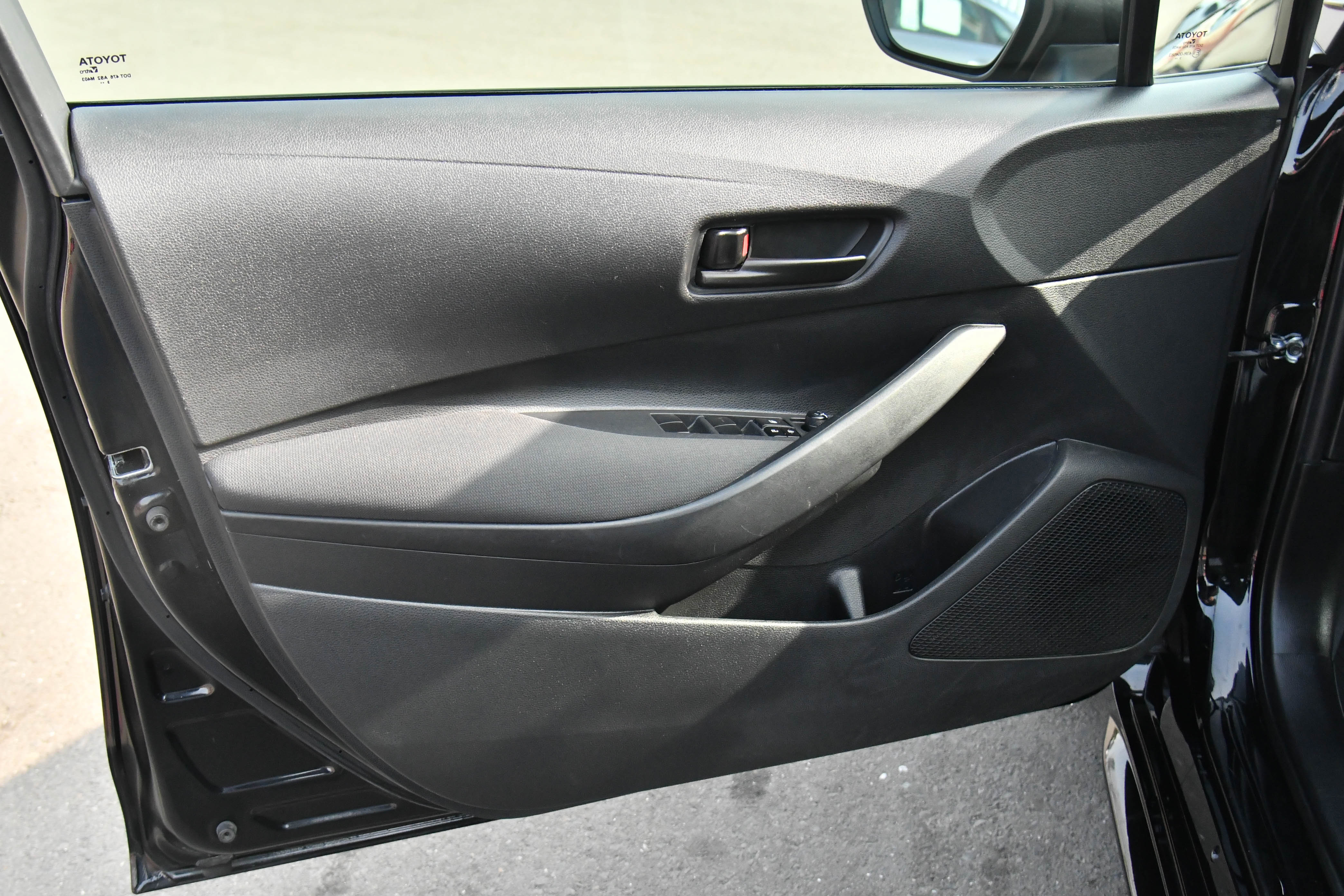 Used 2024 Toyota Corolla LE image 13