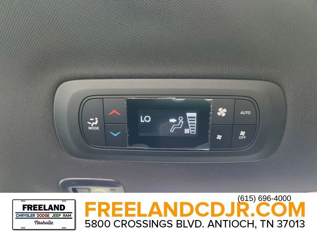 New 2026 Chrysler Pacifica Limited w/ S Appearance Package image 27