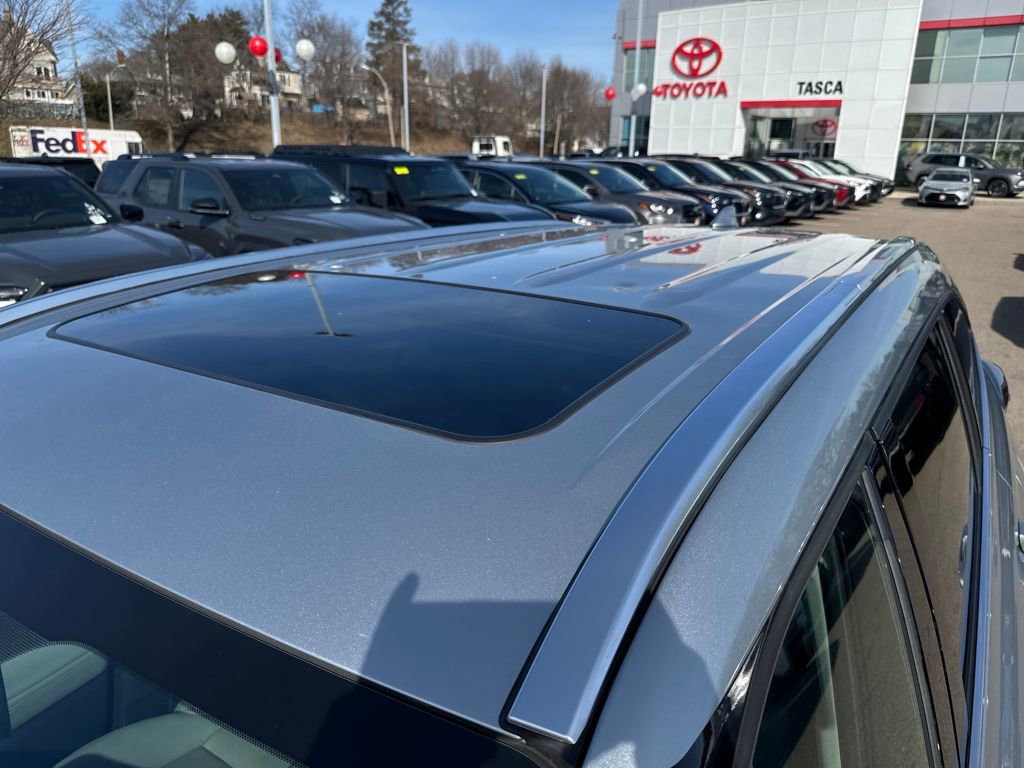 Used 2021 Toyota Highlander Limited AWD/4WD image 50