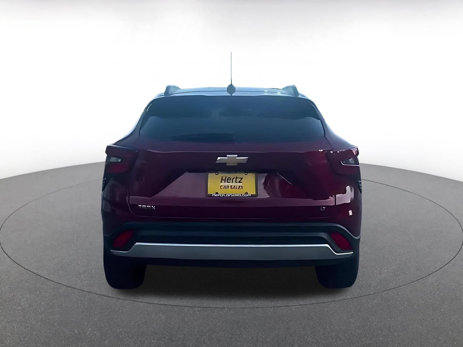 Used 2025 Chevrolet Trax LT FWD image 12