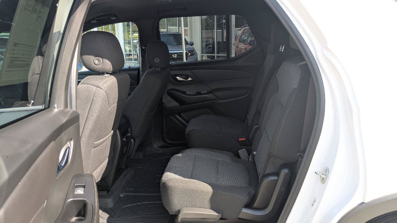 Used 2023 Chevrolet Traverse LT w/ LPO, Floor Liner Package AWD/4WD image 13