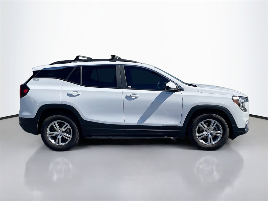 Used 2022 GMC Terrain SLE w/ Driver Convenience Package image 7