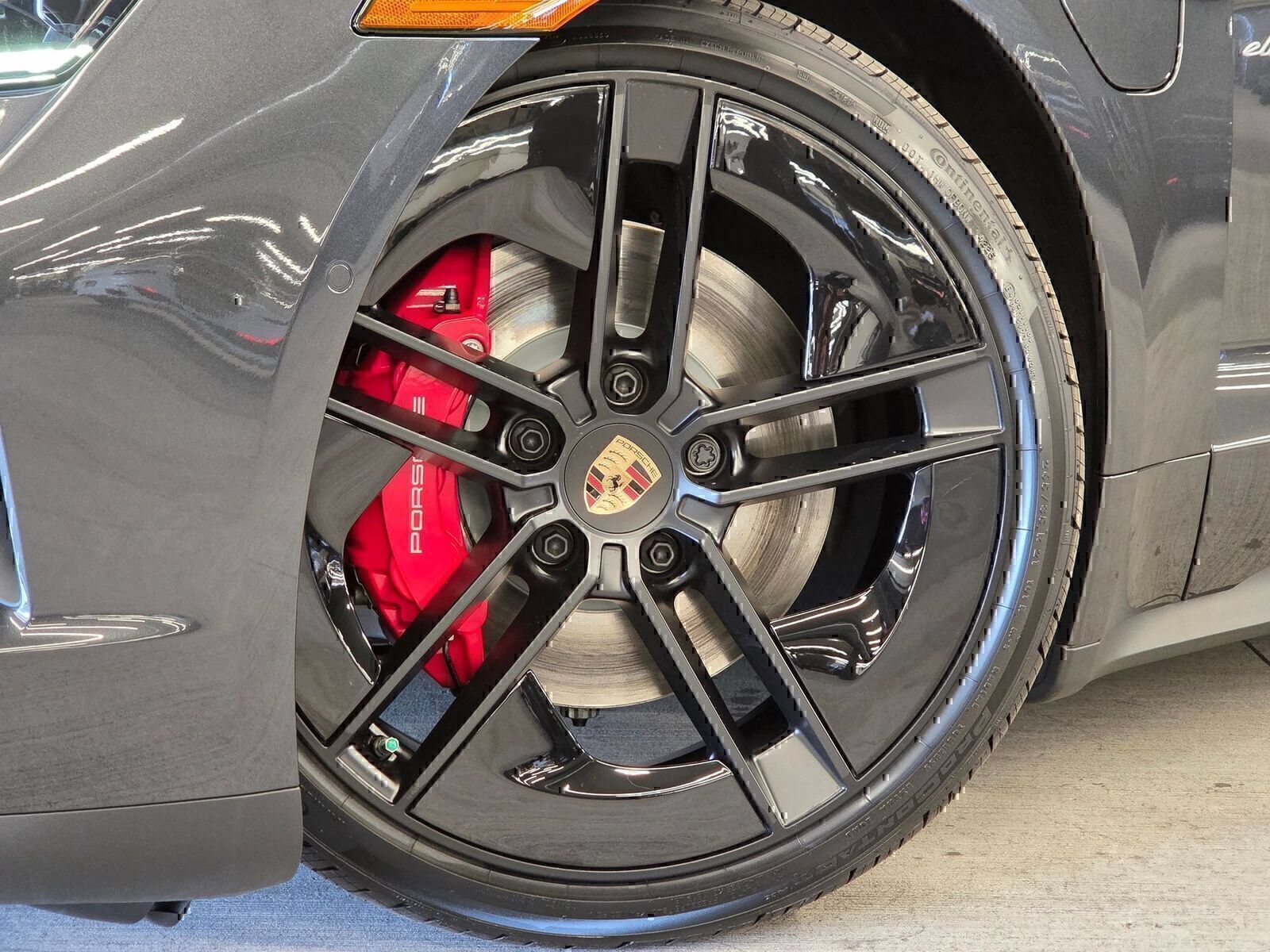 Used 2026 Porsche Taycan 4S AWD/4WD image 23
