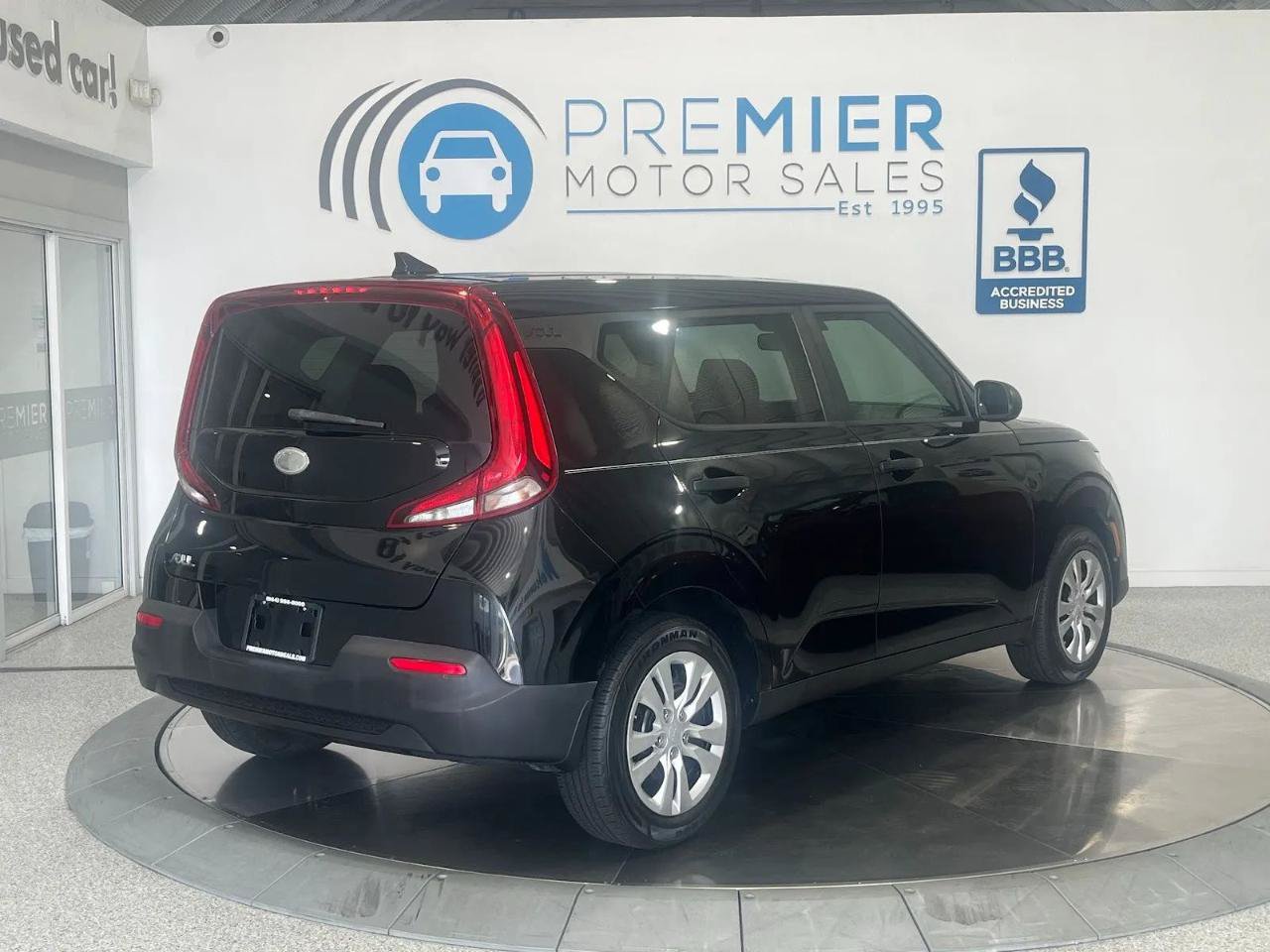 Used 2020 Kia Soul LX FWD image 5