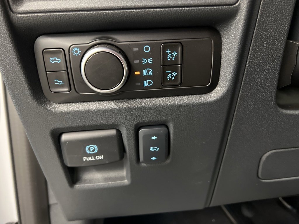 New 2025 Ford F150 Lightning Lariat image 25