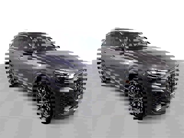 Used 2024 Audi Q8 Premium Plus image 2