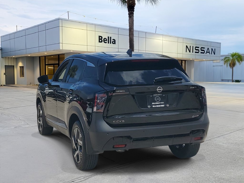 Certified 2025 Nissan Kicks SV FWD image 4