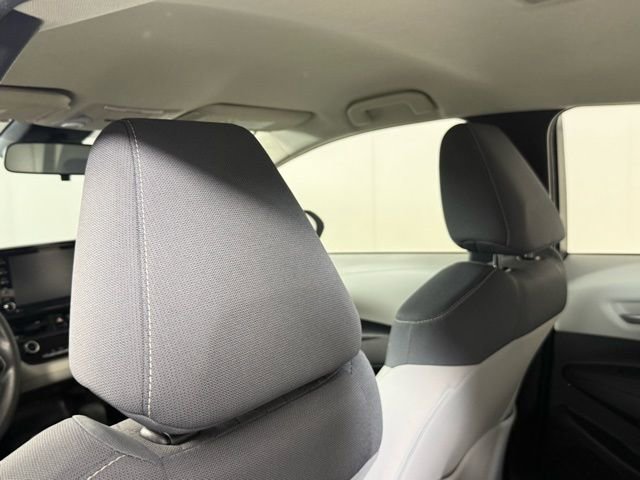 Used 2021 Toyota Corolla LE image 24