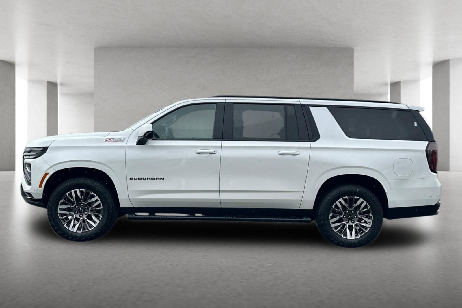 Used 2025 Chevrolet Suburban Z71 AWD/4WD image 7