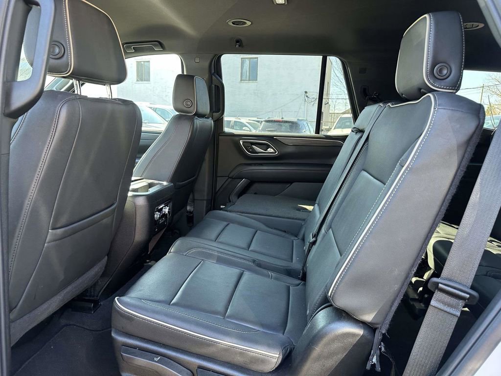 Used 2024 GMC Yukon SLT image 15