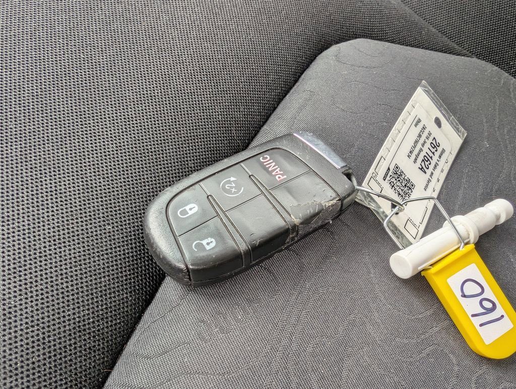 Used 2016 Jeep Renegade Trailhawk AWD/4WD image 19