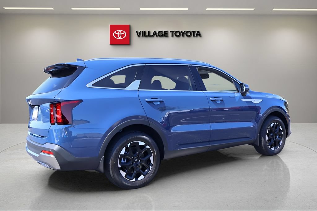 Used 2026 Kia Sorento S FWD image 5