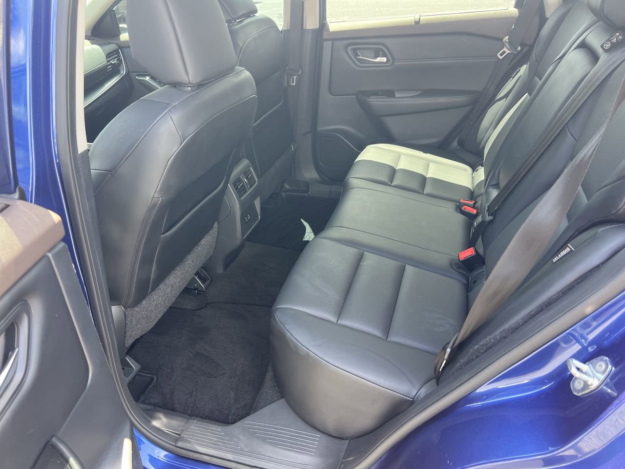 Used 2022 Nissan Rogue SV w/ SV Premium Package FWD image 32