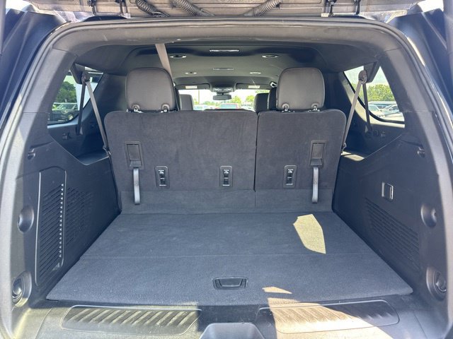 Used 2023 Chevrolet Suburban LT RWD image 22