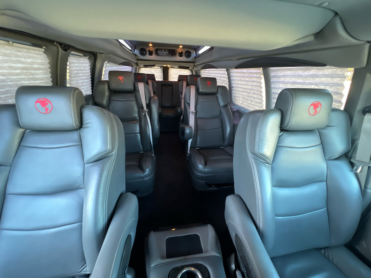 Used 2023 Chevrolet Express 2500 Extended image 35